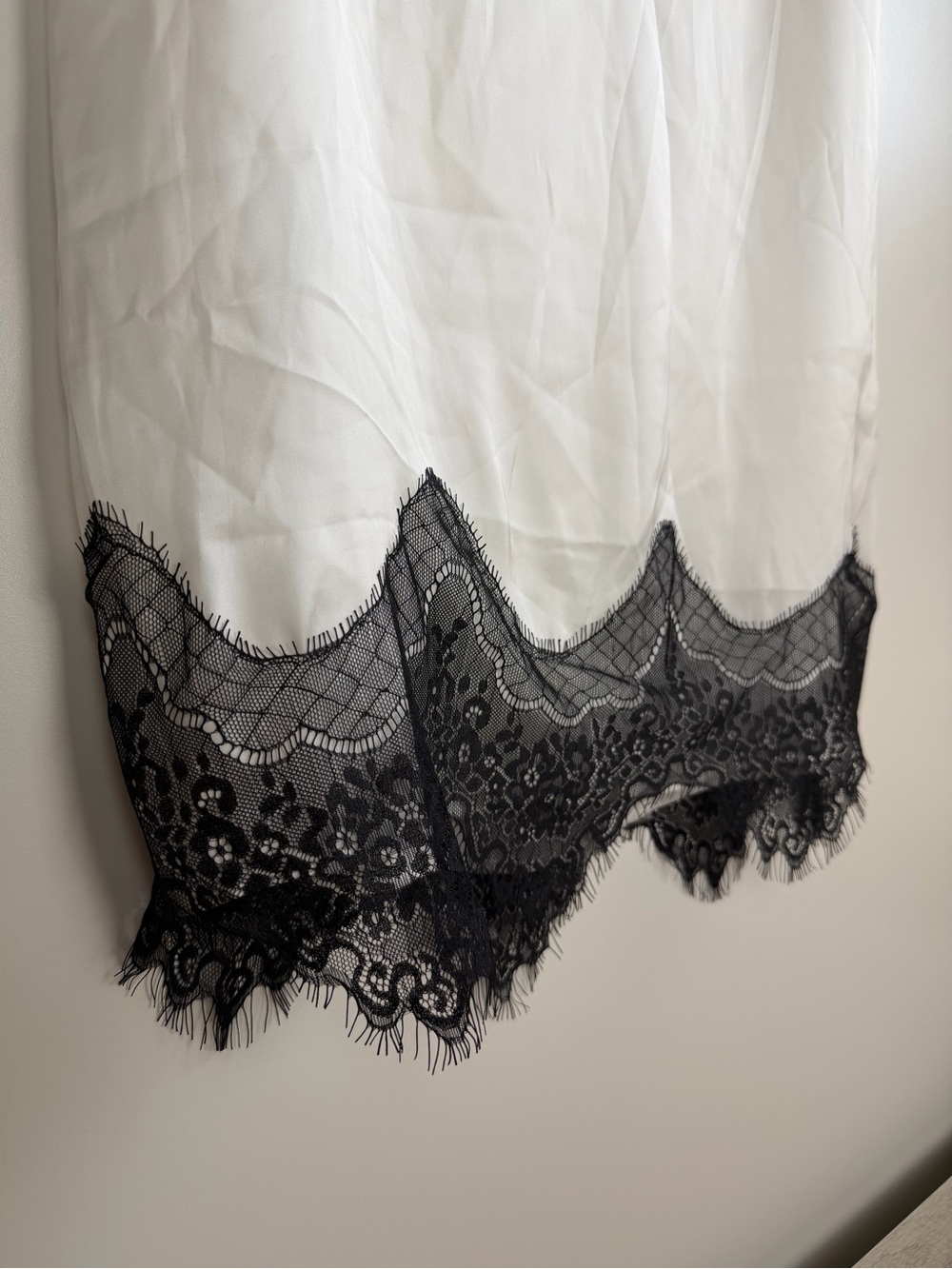 Topshop Lace Trim Satin Midi Skirt Cream/Black Size US 6 - Picture 4 of 11